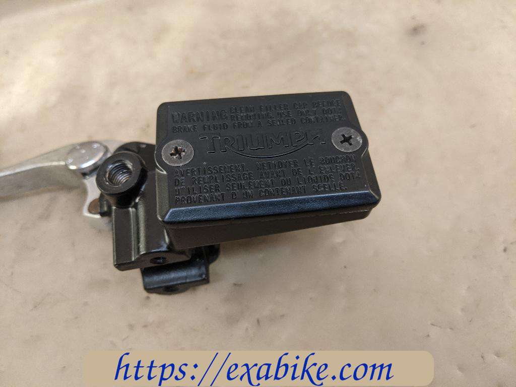 clutch master cylinder Triumph 675 Street triple - photo 4