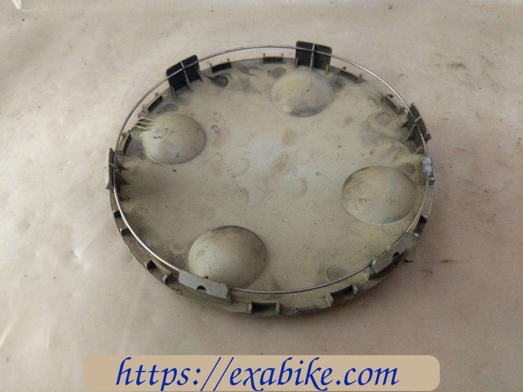 front hub cover Yamaha GTS 1000 - photo 2