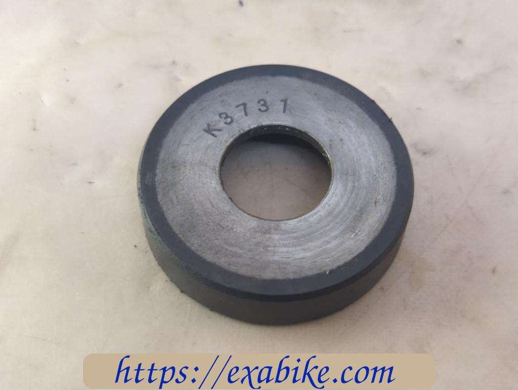 swingarm bush Yamaha GTS 1000 - photo 1