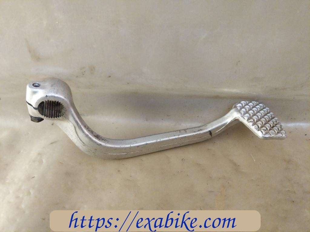 brake pedal Yamaha GTS 1000 - photo 1
