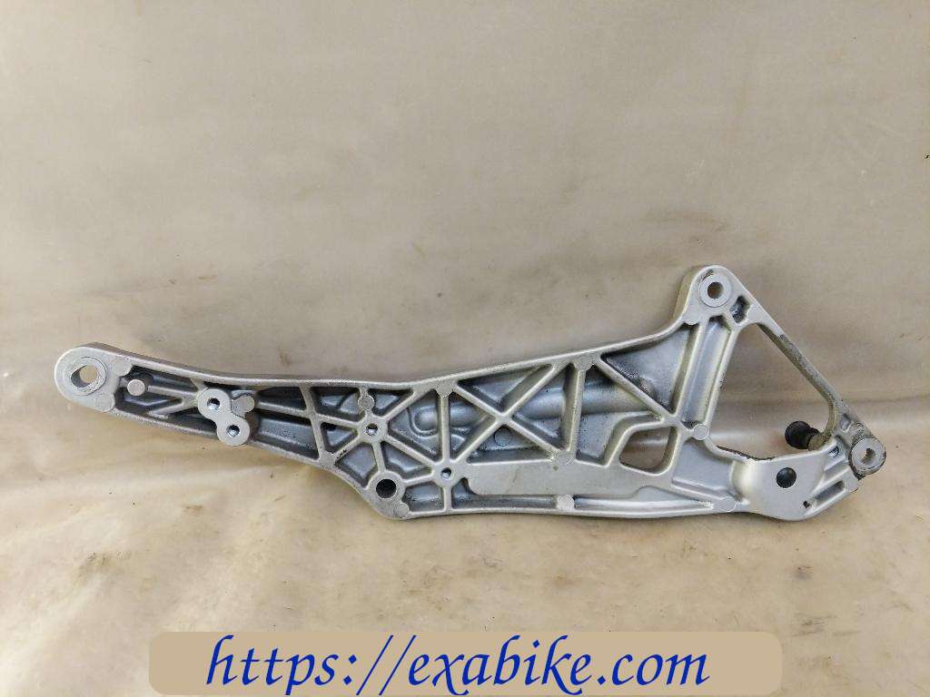 footrest plate, left Yamaha GTS 1000 - photo 2