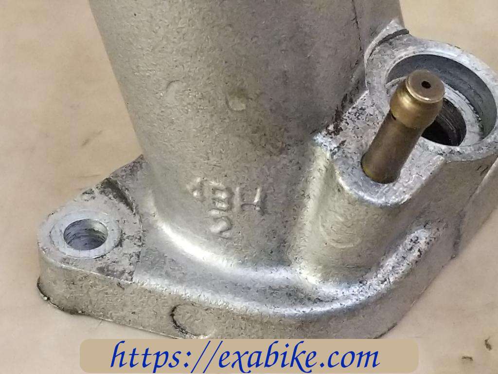 pipe d'admission Yamaha GTS 1000 - photo 2