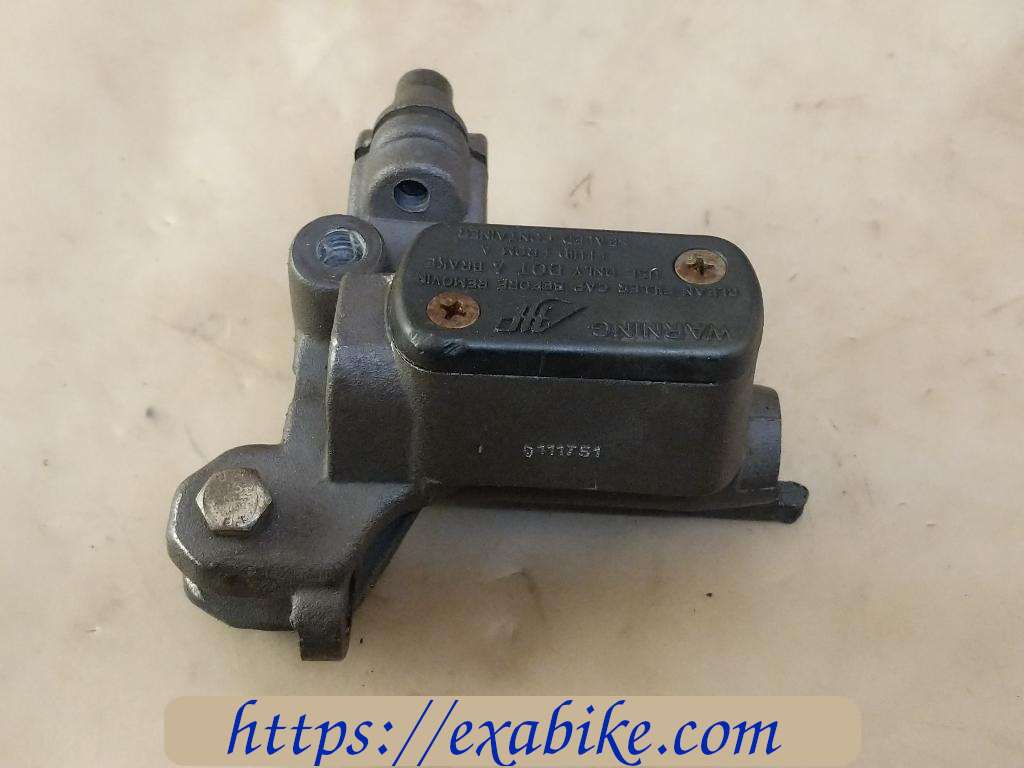 front master cylinder SUZUKI 50 RMX - photo 2