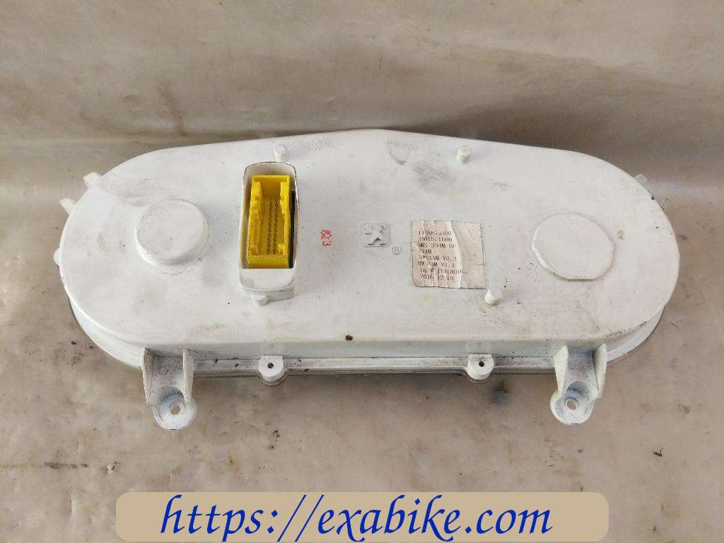 dashboard Peugeot Citystar - photo 4