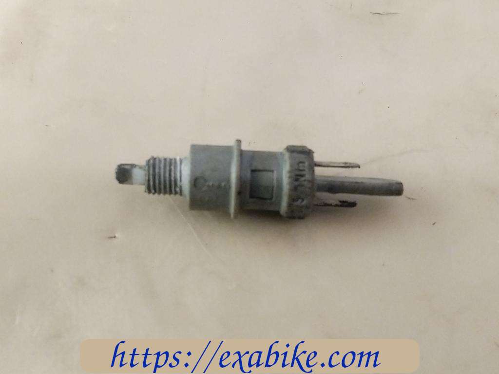 rear brake switch Peugeot Citystar - photo 1