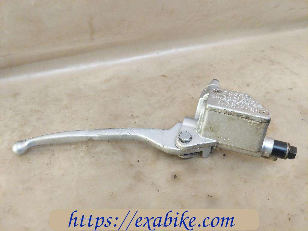 front master cylinder, front Sym Mio - photo 2
