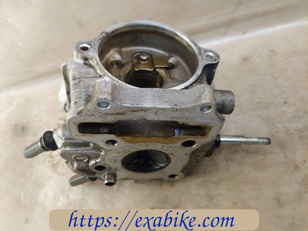 cylinder head Sym Mio - photo 4
