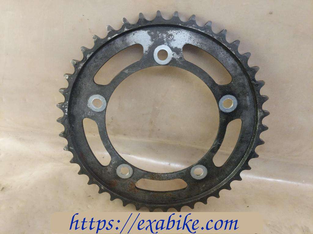 rear sprocket Suzuki GSXR 1000 - photo 1