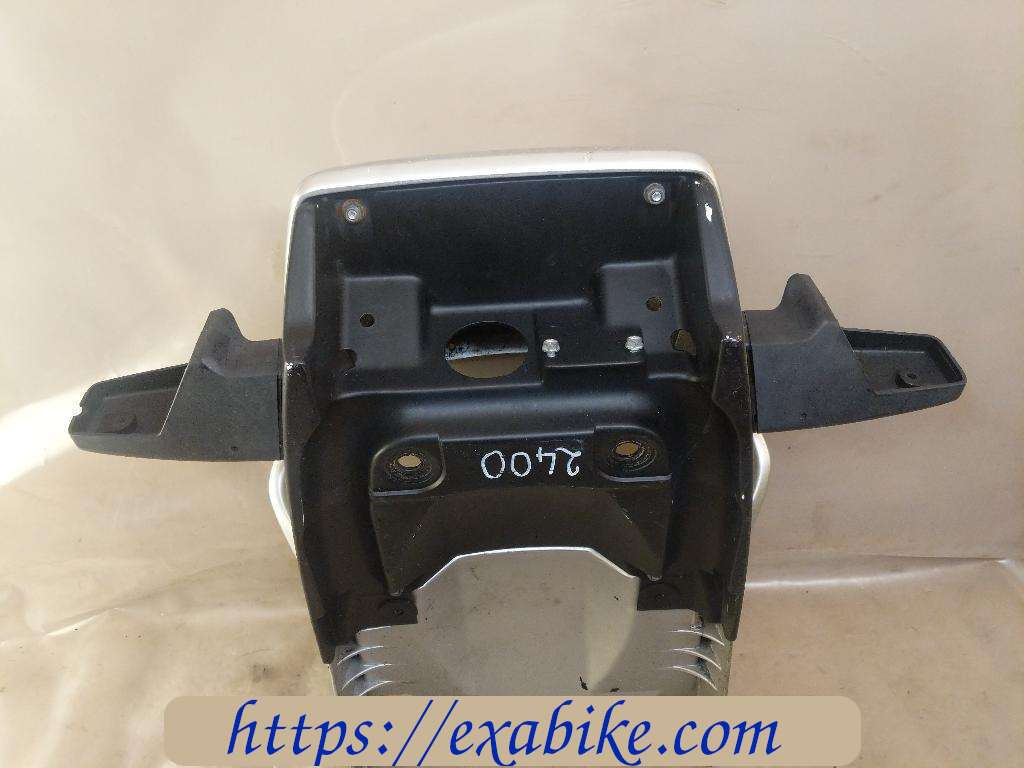 rear seat cowl BMW K100RS - photo 3