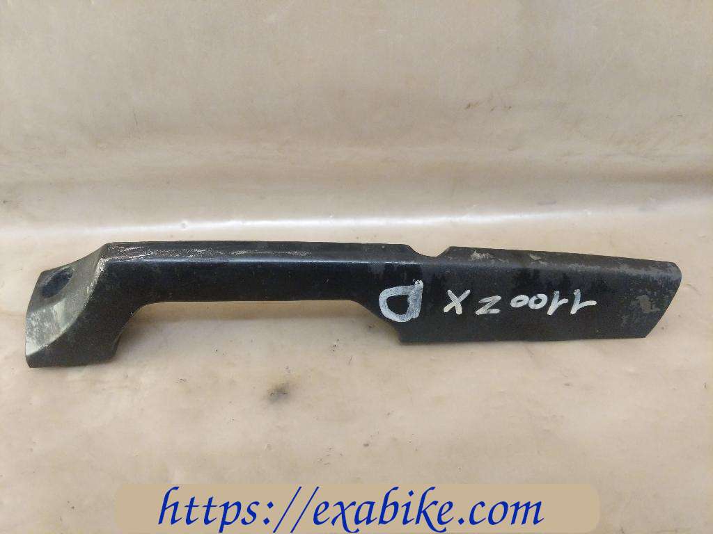 rear handle grab, right Kawasaki GPZ 1100 ZX - photo 2