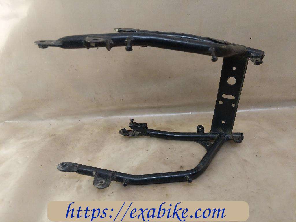 rear frame part Yamaha 600 FZR - photo 3