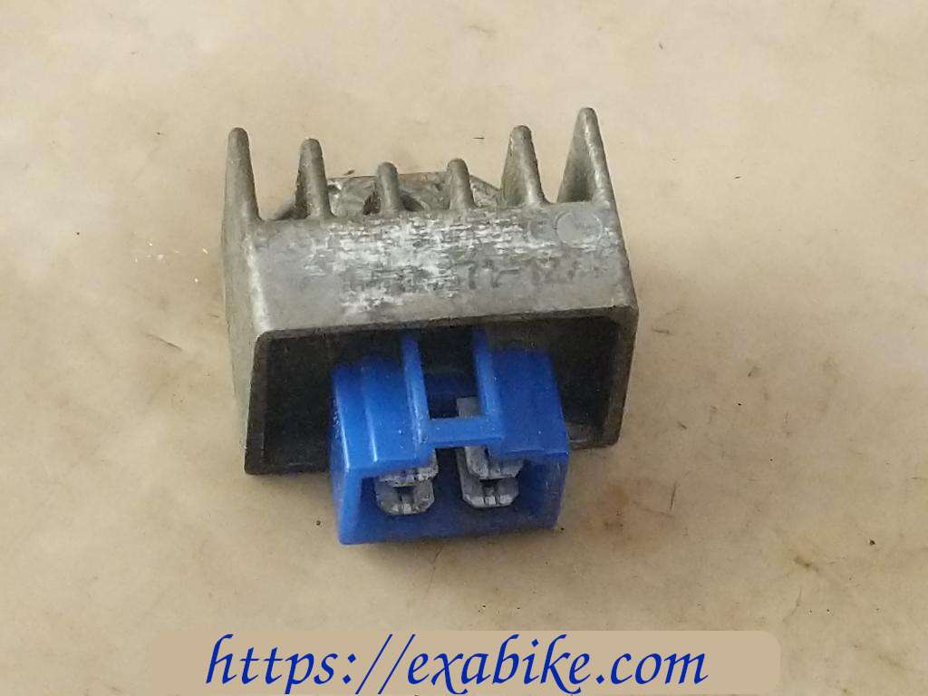 voltage regulator Rieju 50 MRT - photo 1
