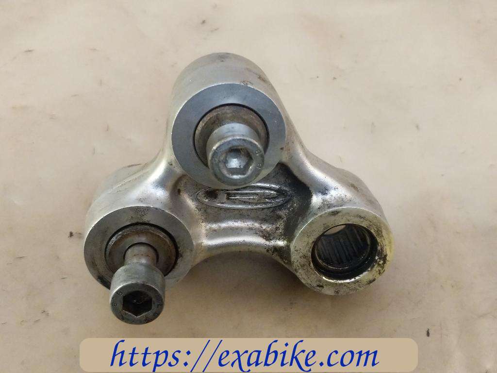 swingarm connecting Rieju 50 MRT - photo 1