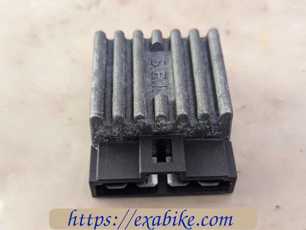 voltage regulator Piaggio 50 New Typhoon - photo 2