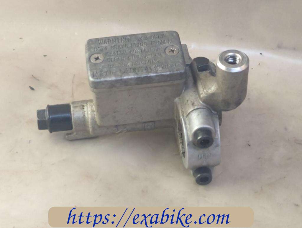 front master cylinder Yamaha Cygnux X - photo 1