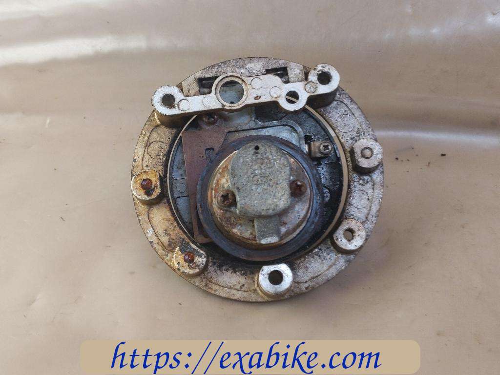 fuel tank cap Yamaha TDR 125 - photo 2