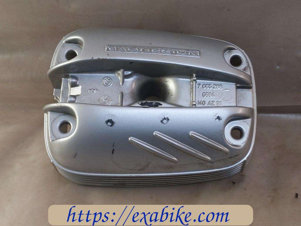 couvre culasse droit BMW R1150RS - photo 1