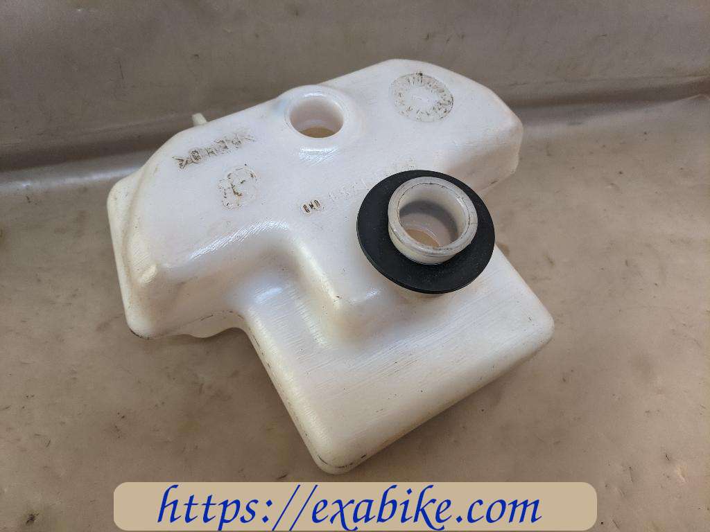 oil tank MBK Booster - photo 2