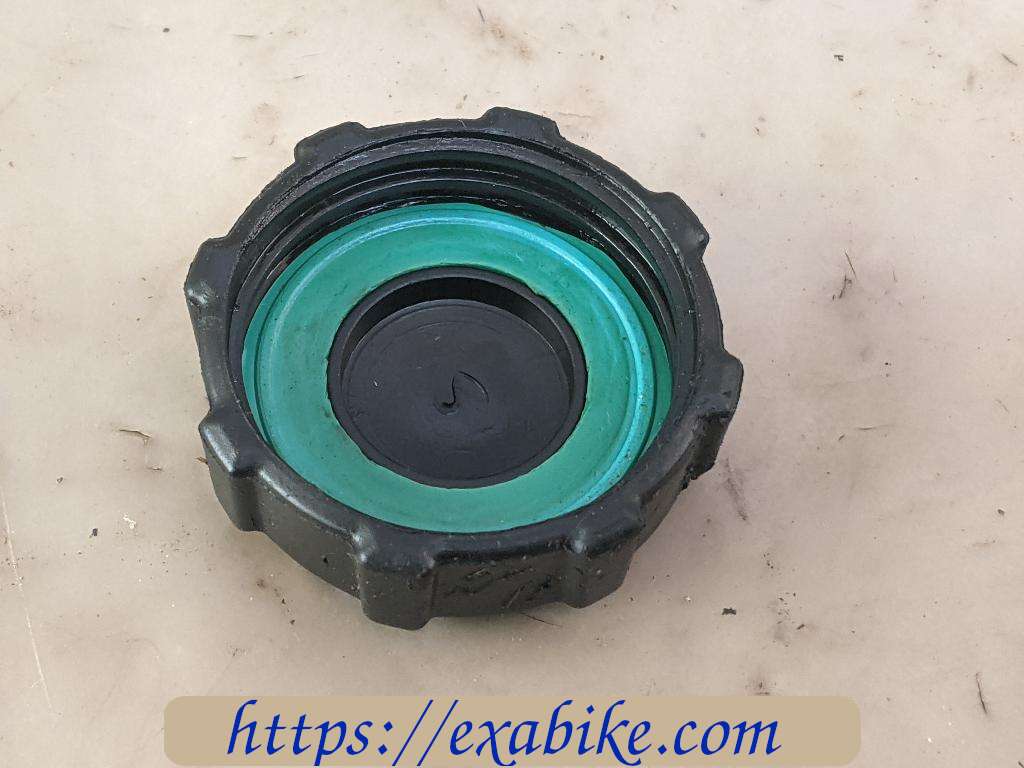 fuel tank cap Piaggio Zip 50 - photo 2