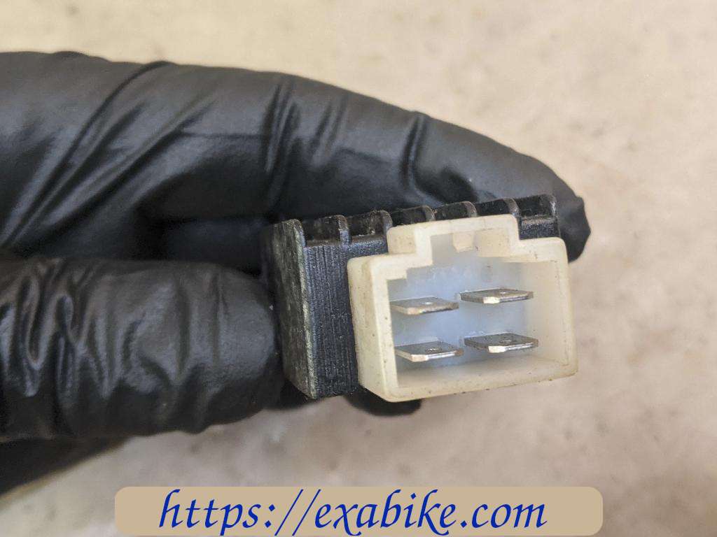 voltage regulator Yiying 50 Oldies - photo 2