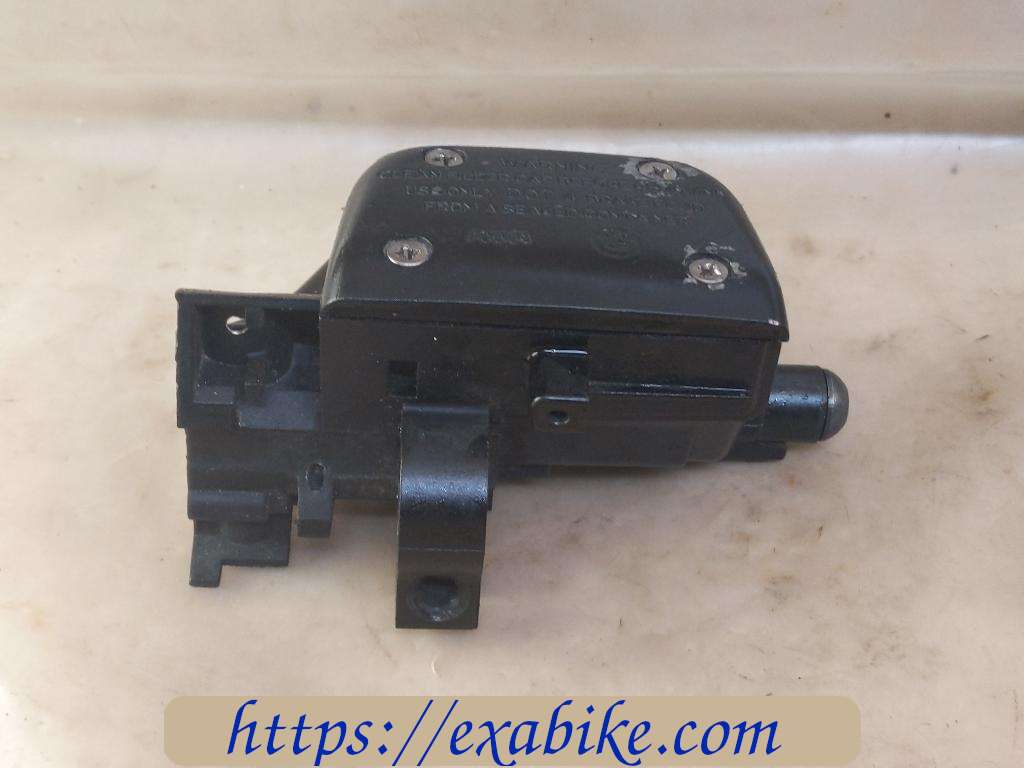clutch master cylinder BMW R1150RS - photo 1