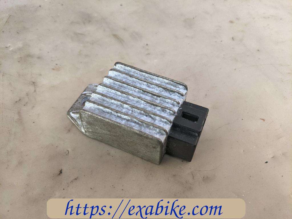 voltage regulator TNT Roma - photo 1