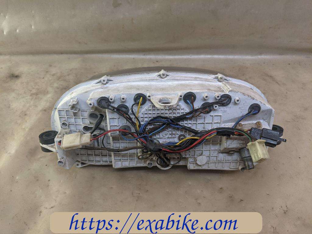 dashboard Yamaha XJ 900 Diversion - photo 4