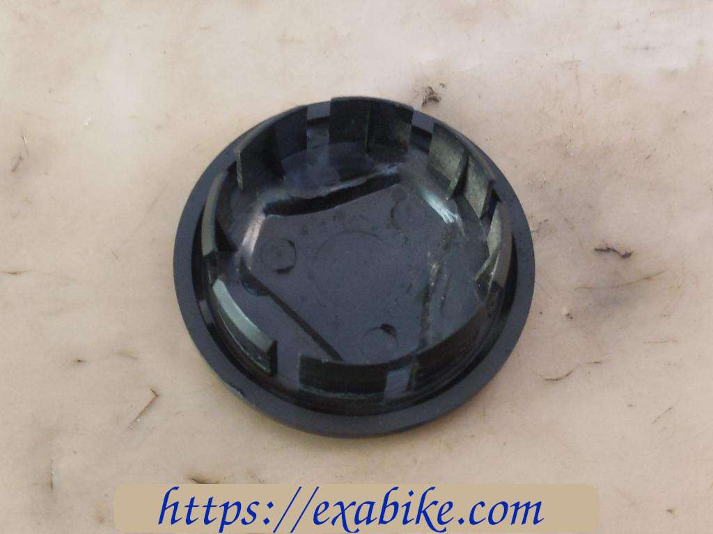 frame cap Yamaha XJ 900 Diversion - photo 2