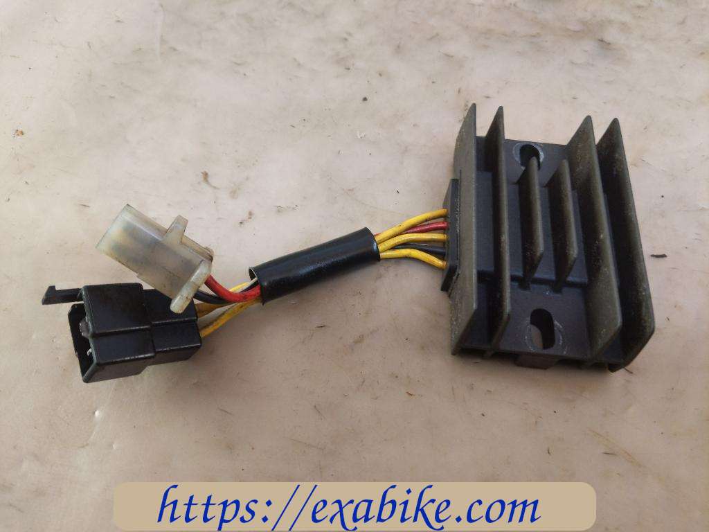 voltage regulator Suzuki GN 125 - photo 1