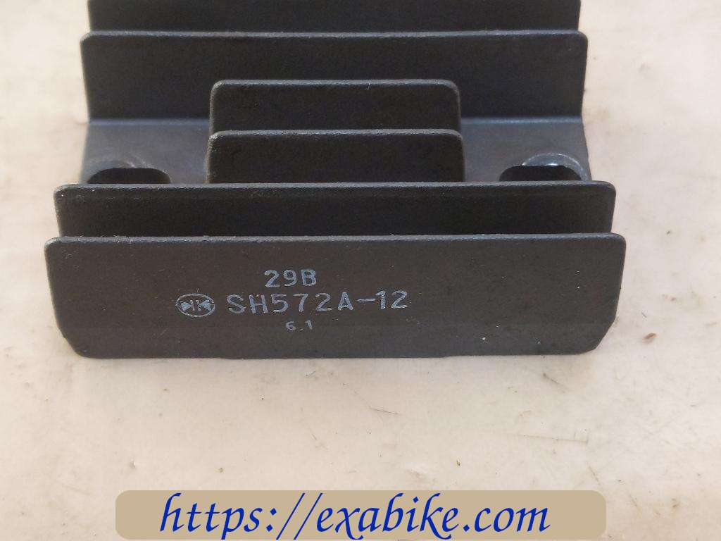 voltage regulator Suzuki GN 125 - photo 3