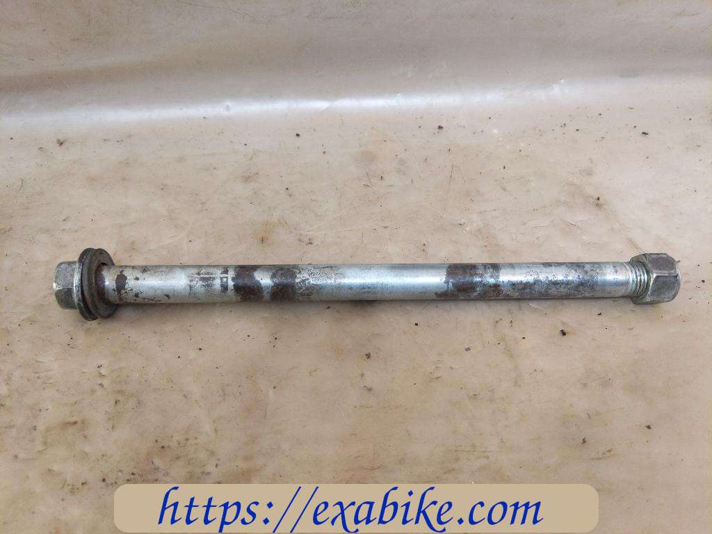 swingarm axle Suzuki GN 125 - photo 1