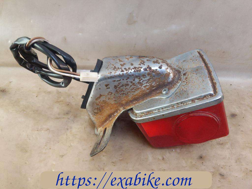 feu arriere Suzuki GN 125 - photo 3