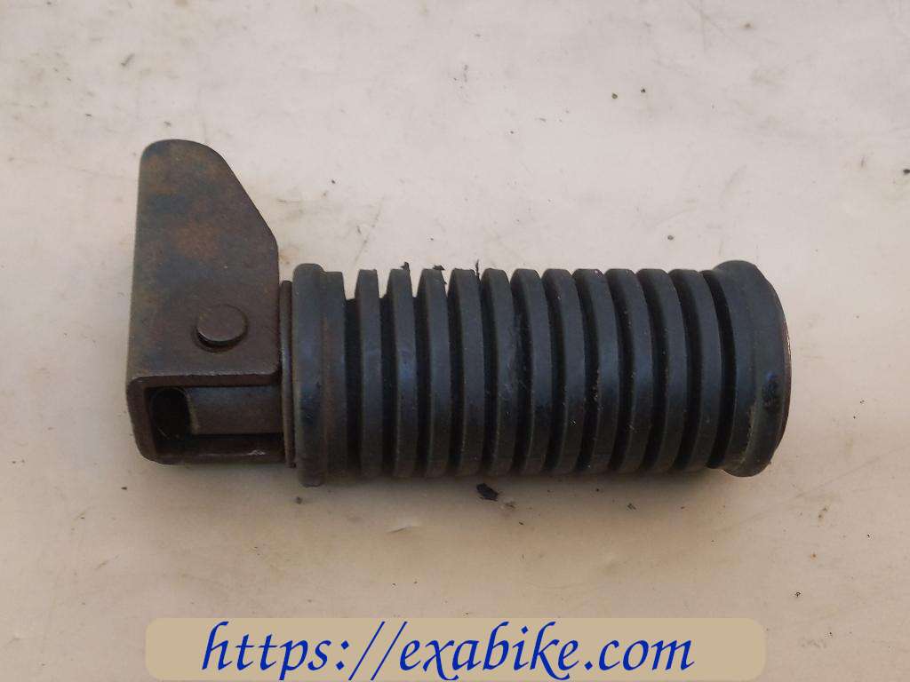 footrest, rear right Suzuki GN 125 - photo 1