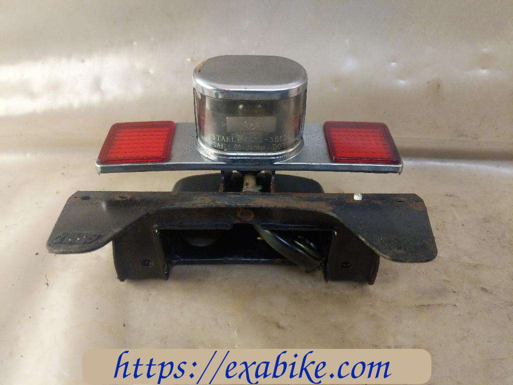 licence plate light Honda Rebel 125 - photo 2