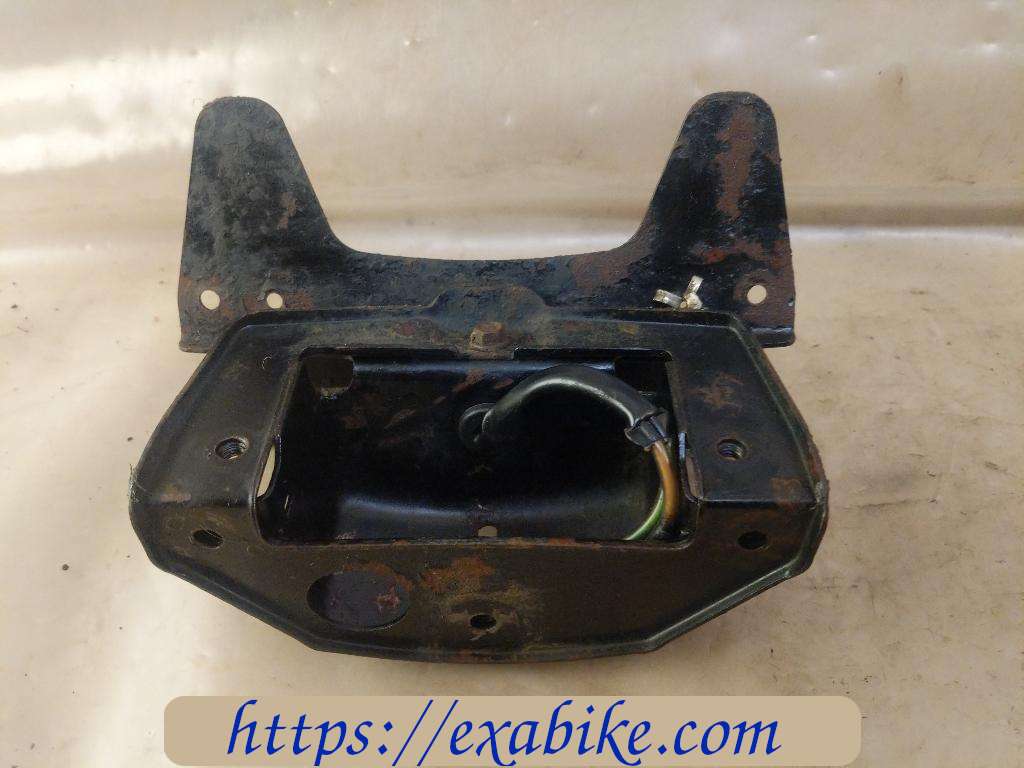 licence plate light Honda Rebel 125 - photo 3