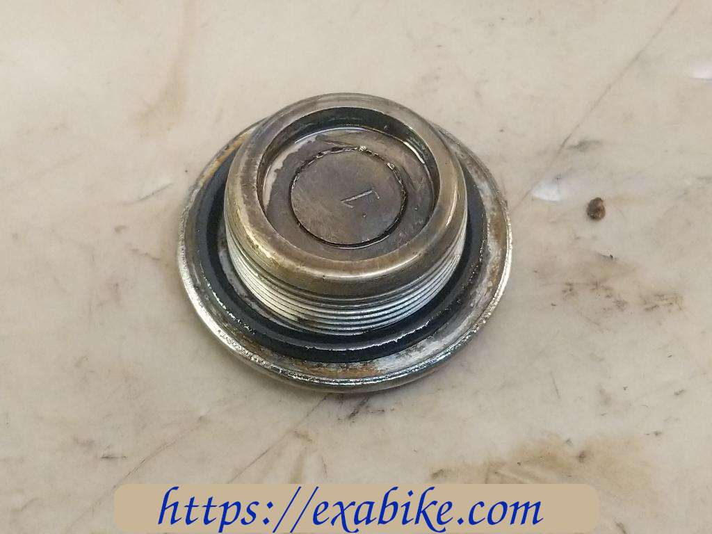 engine cap Honda VT 750 Shadow - photo 2