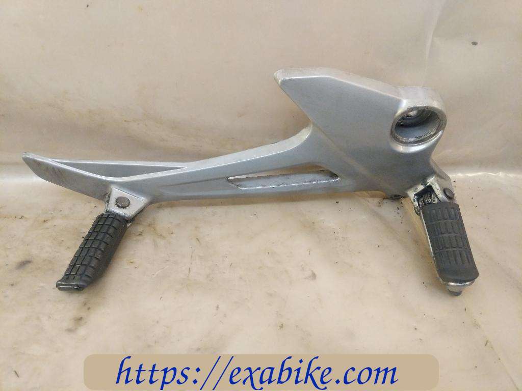 footrest plate, right Honda Varadero 125 - photo 1