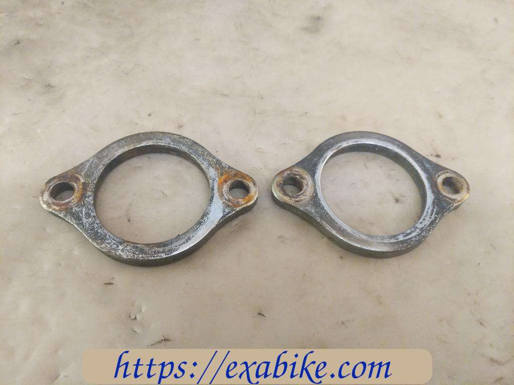 exhaust pipe clamps Honda VT 750 Shadow - photo 1