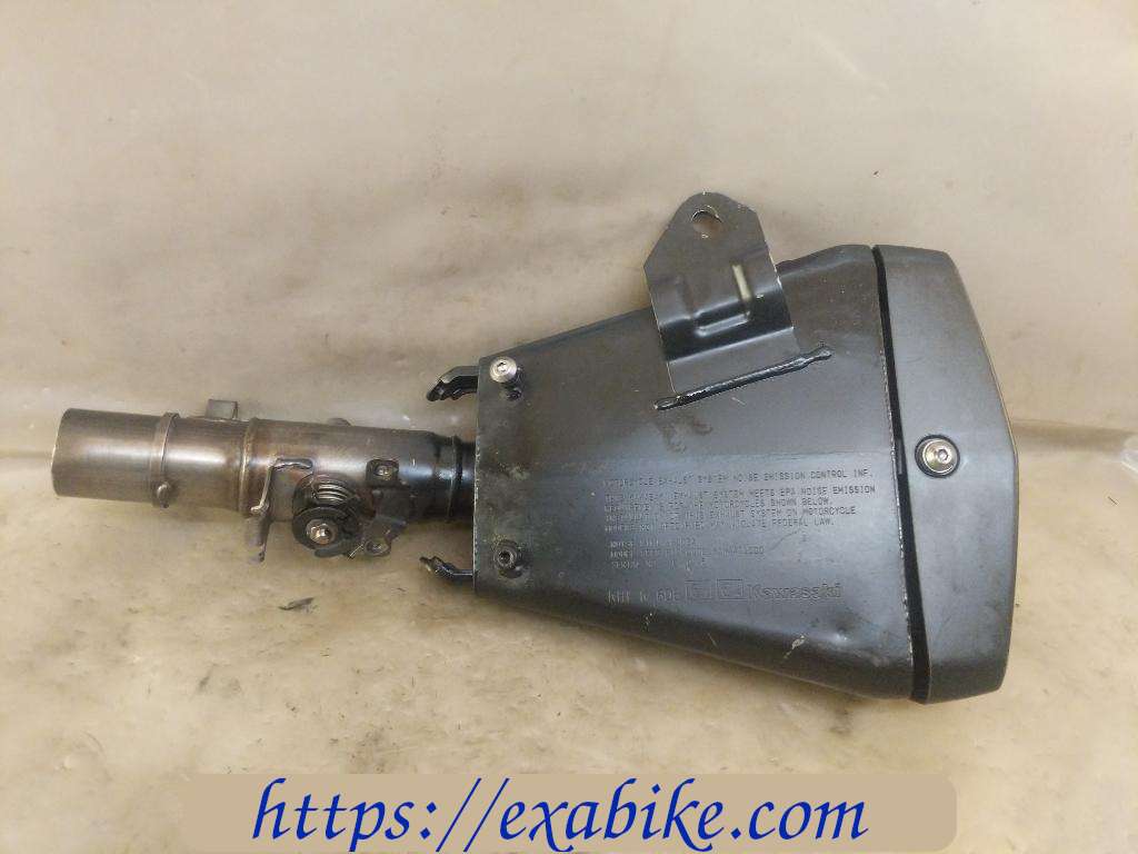 muffler, right Kawasaki Z1000 - photo 4