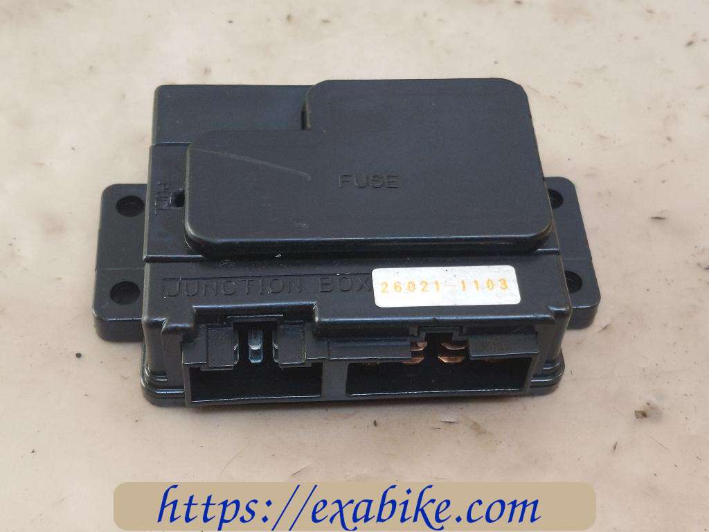 boite à fusibles Kawasaki ZR-7 - photo 1