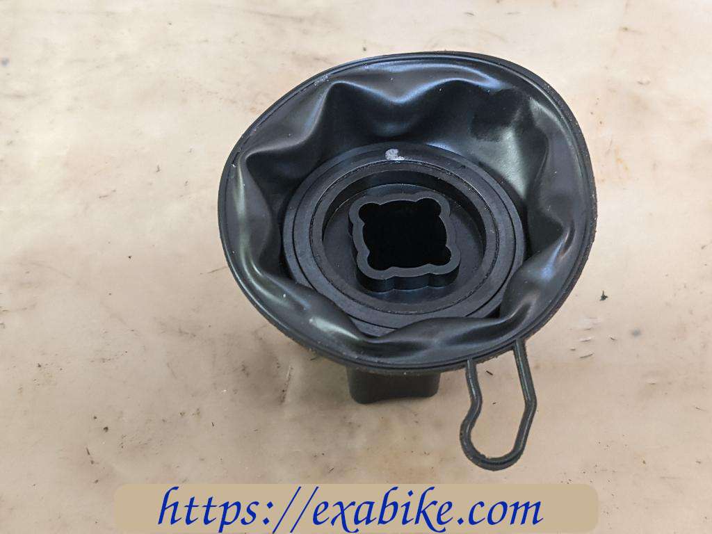 carburetor valve Honda Hornet 600 - photo 1