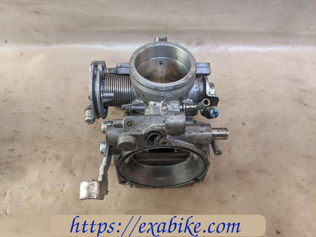 corps de carburateur milieu droit Honda Hornet 600 - photo 2