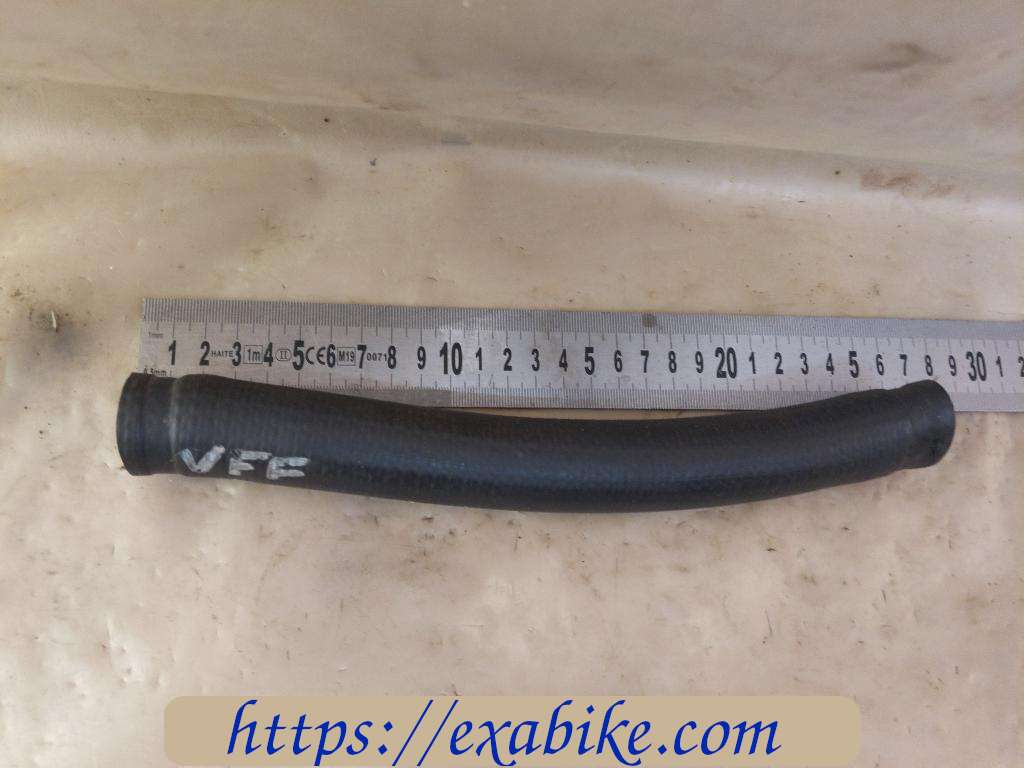 water hose Honda VF750F - photo 1