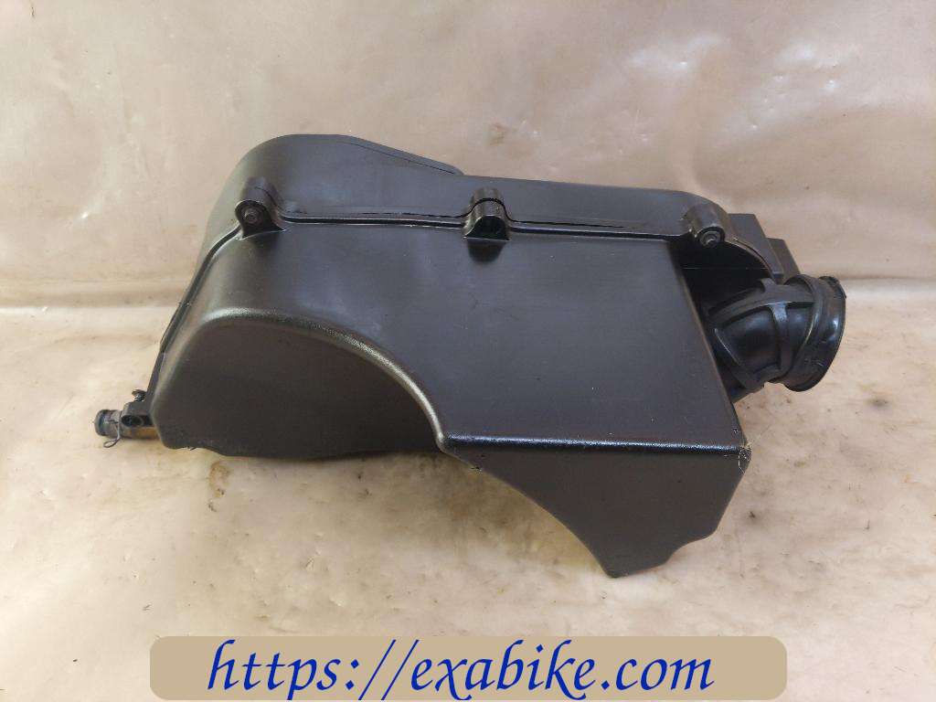 air cleaner box Yamaha 125 Majesty - photo 2