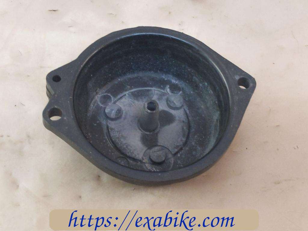 carburetor top cap Suzuki GSE 500 - photo 2