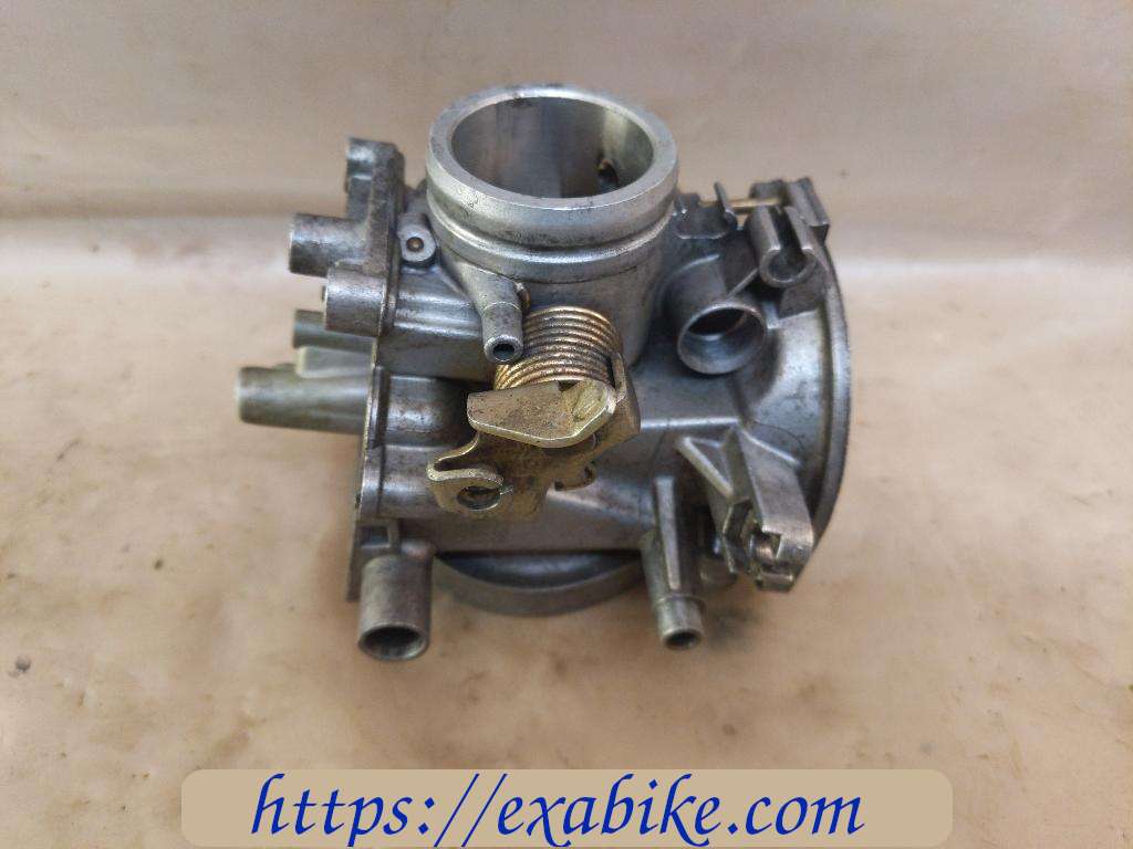 carburetor body, right Suzuki GSE 500 - photo 3