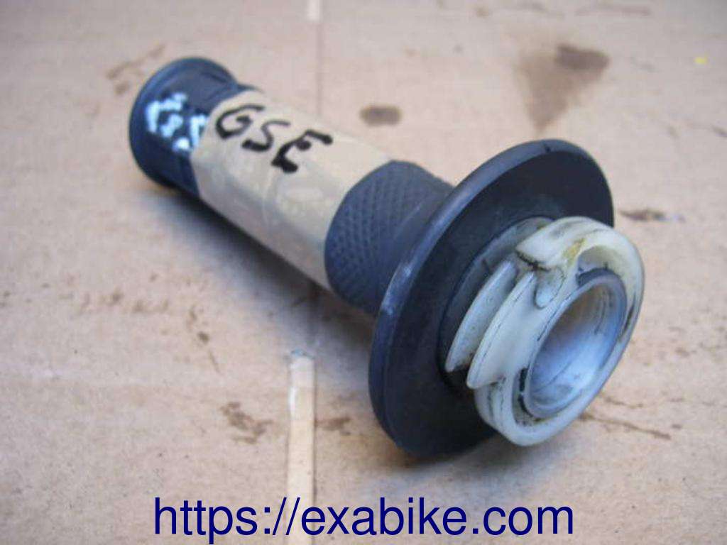 throttle grip Suzuki GS 125 ES - photo 1