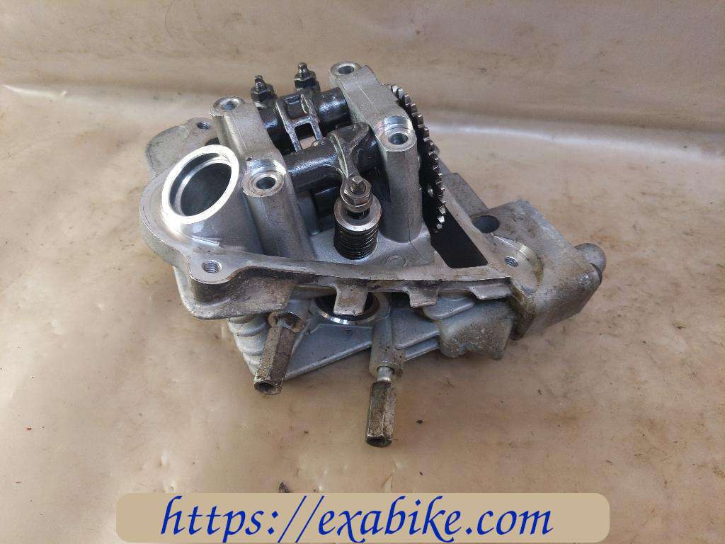 cylinder head Piaggio Zip 50 - photo 1