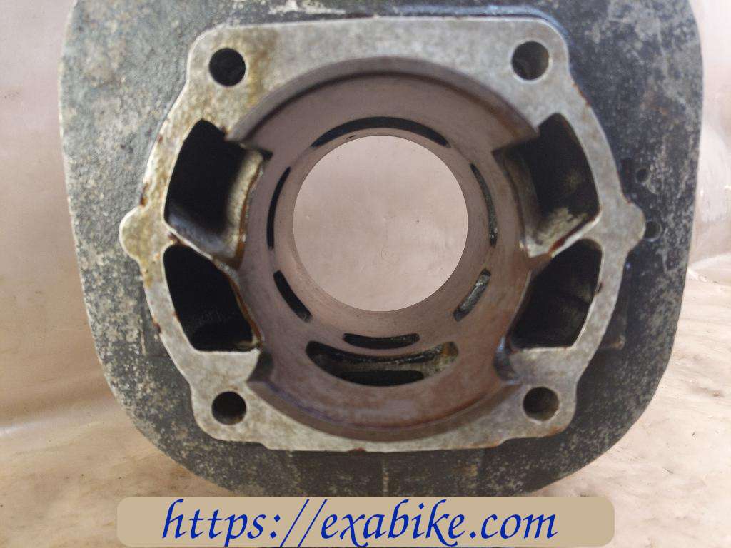 cylindre Yamaha YZ 400 - photo 6