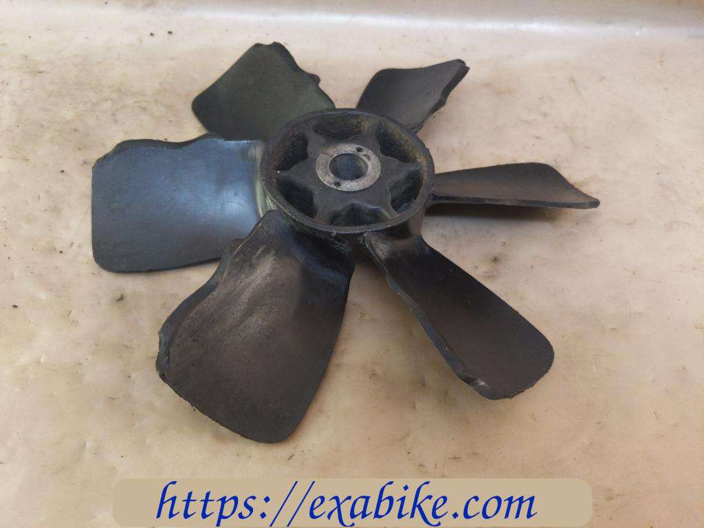 radiator fan Honda CX 500 - photo 2